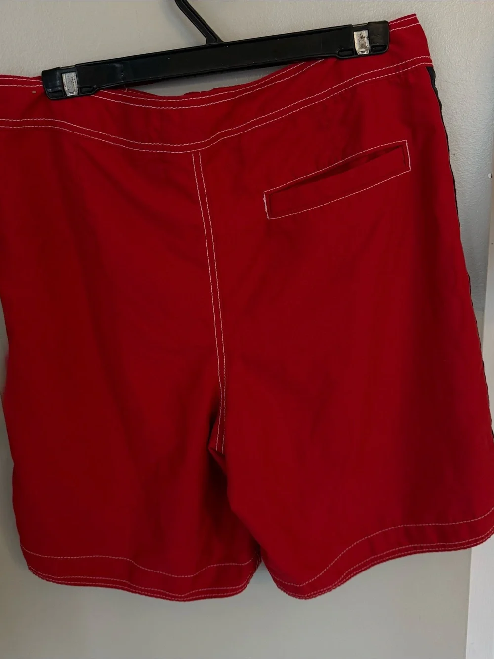 Hollister Retro Board Shorts Men’s M 32-33 Red Navy Stripes Pockets New NWOT